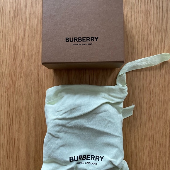NEW Burberry Check & Leather Belt (O/S) - Picture 6 of 7